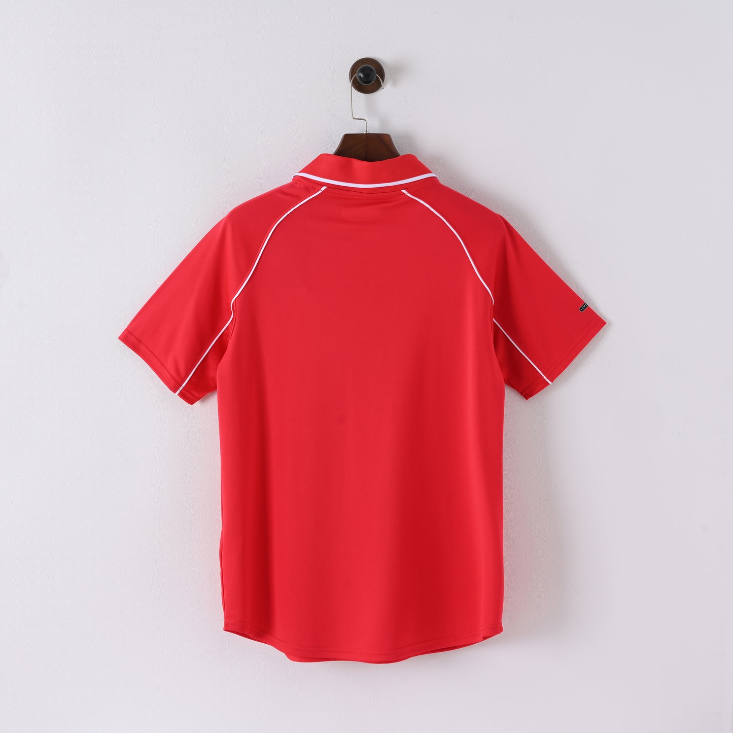 Retro Liverpool FC 2000/01 Jersey