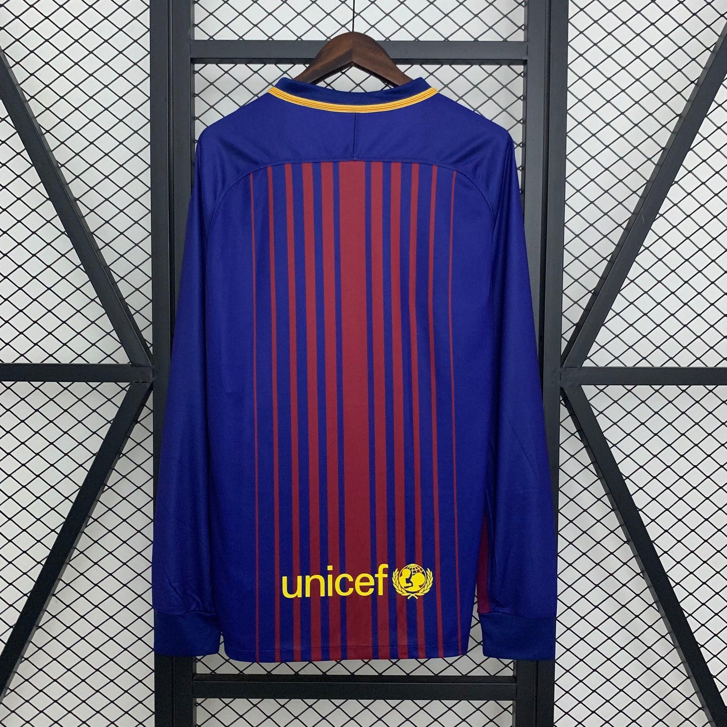Retro Barcelona 2017/18 Home Jersey