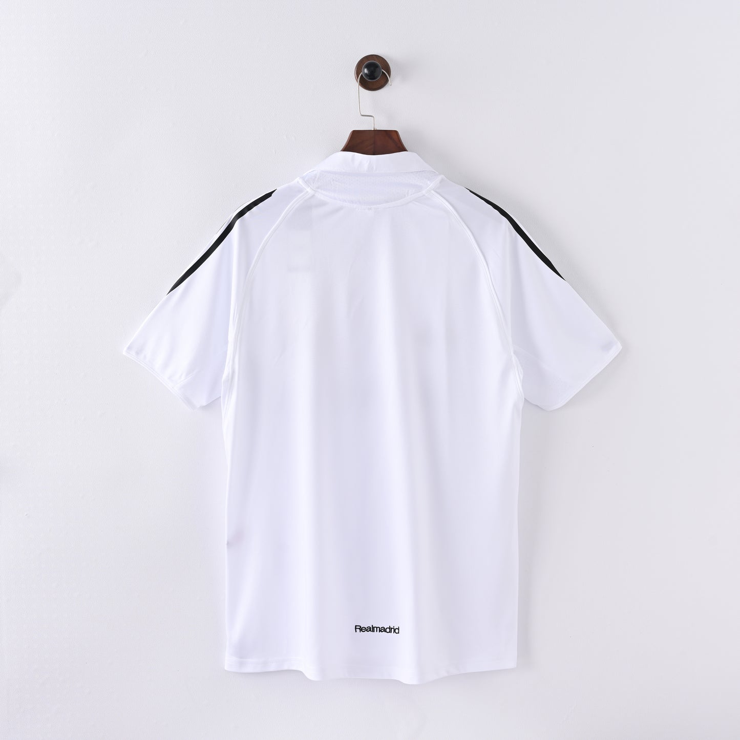 Retro Real Madrid 2005/06 Jersey