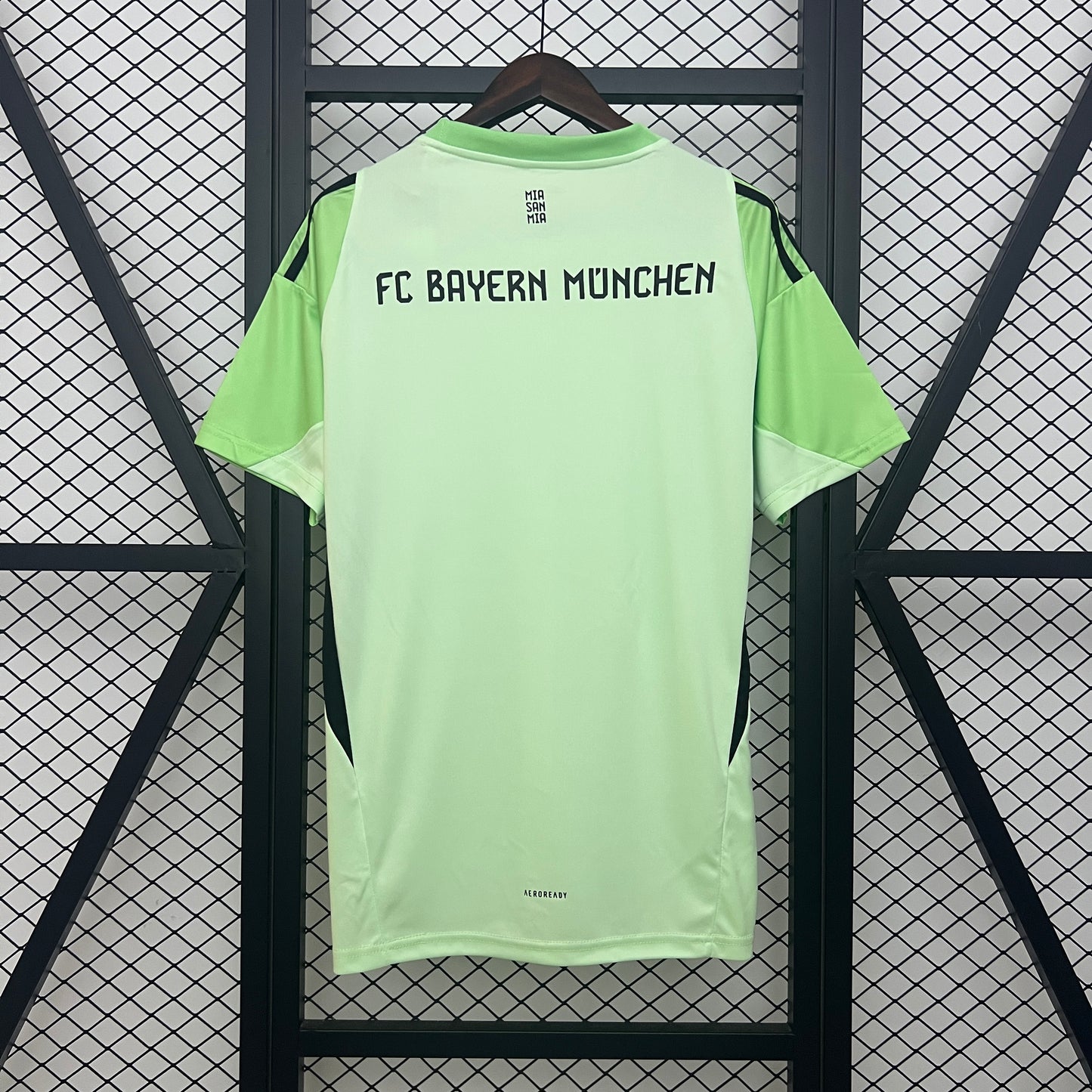 Bayern Munich 25/26 Goalkeeper Jersey