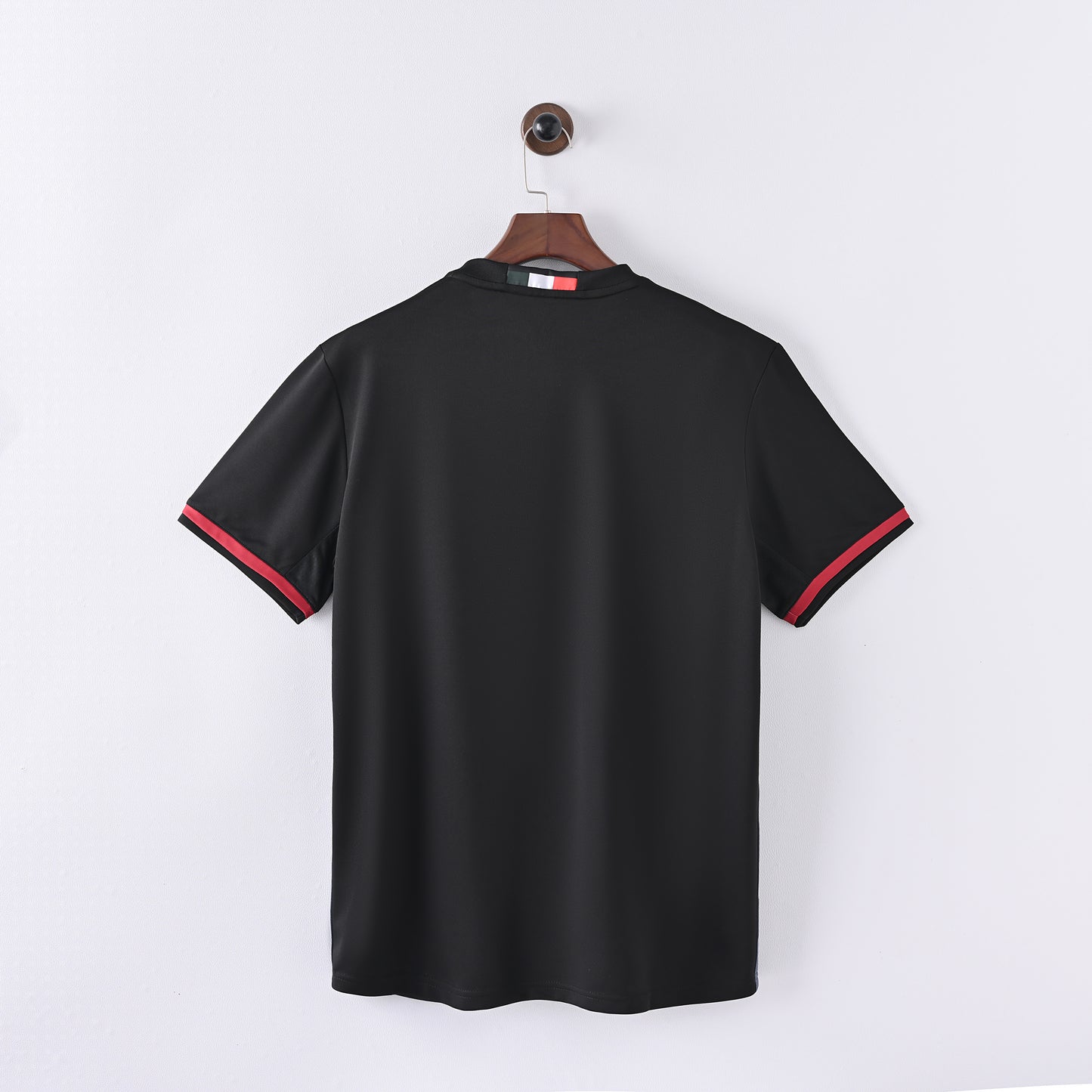 Retro AC Milan 2016/17 Jersey