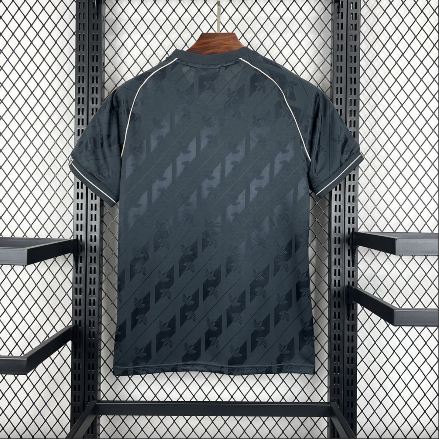 Real Madrid 24/25 Black Classic Jersey