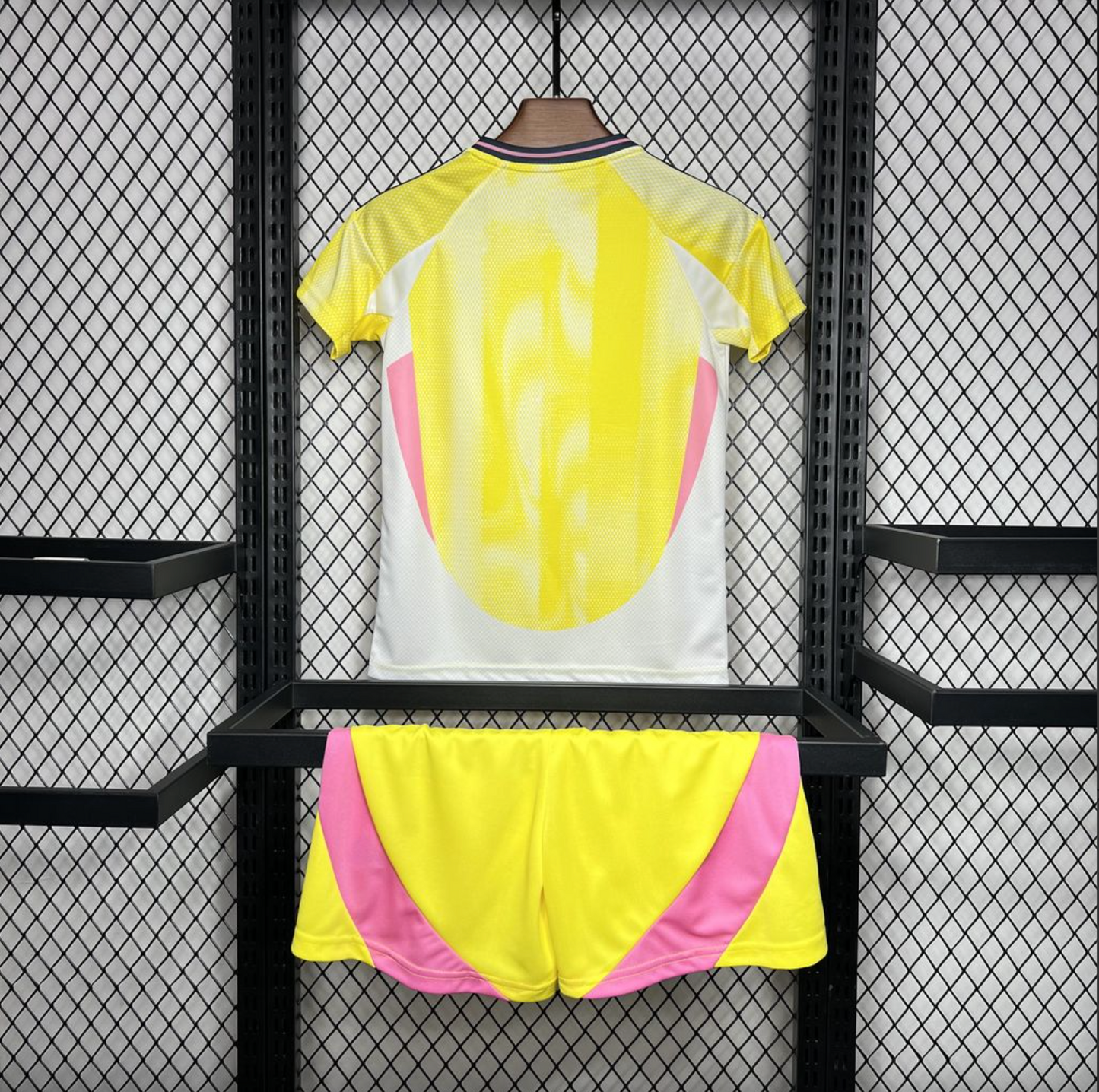 Kids Juventus 2024/25 Away Jersey