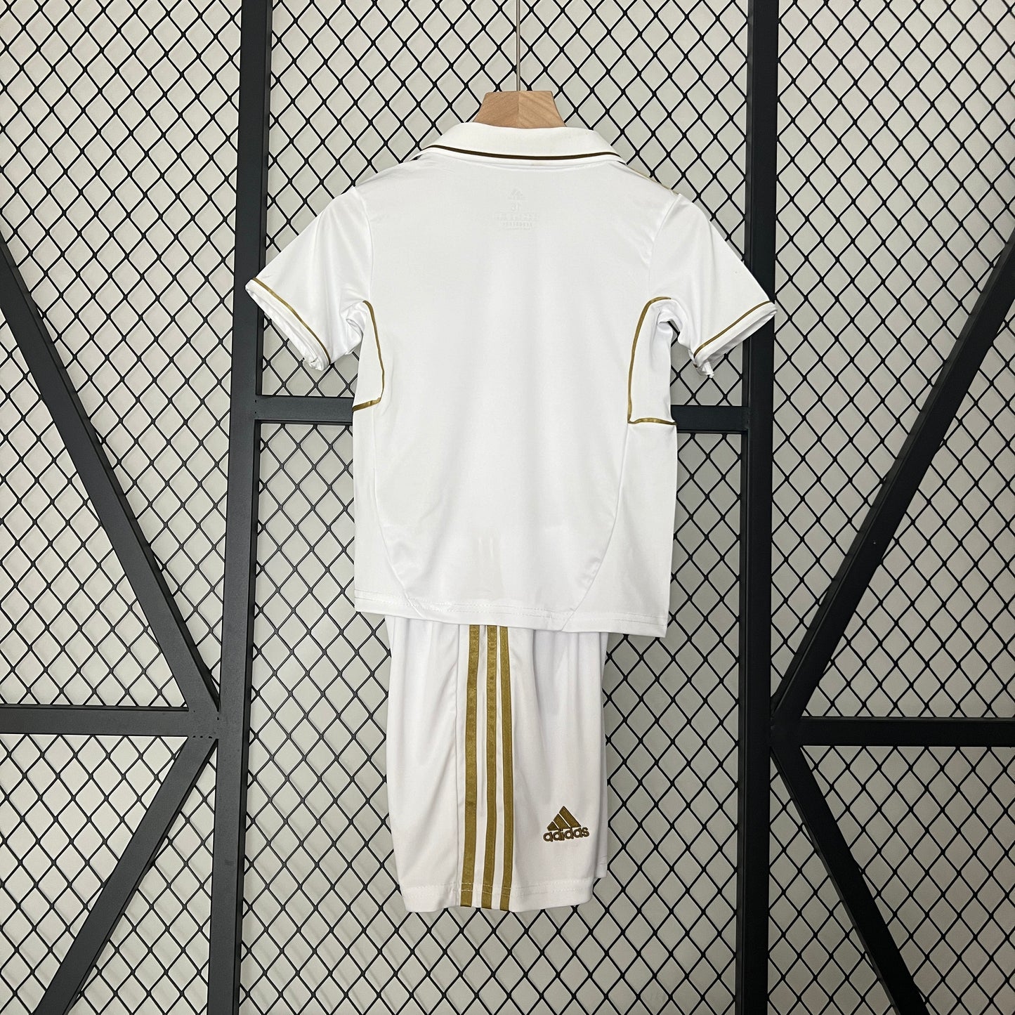 Kids Retro Real Madrid 11/12 Home Jersey