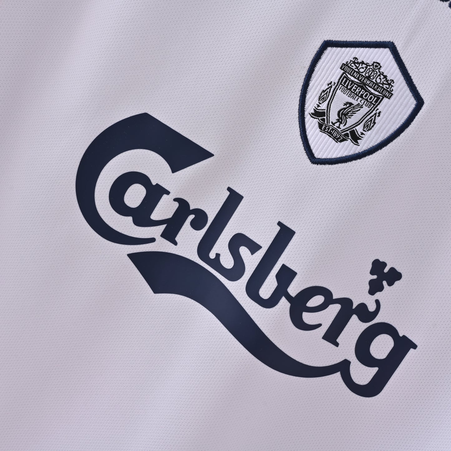 Retro Liverpool FC 2001/02 Jersey