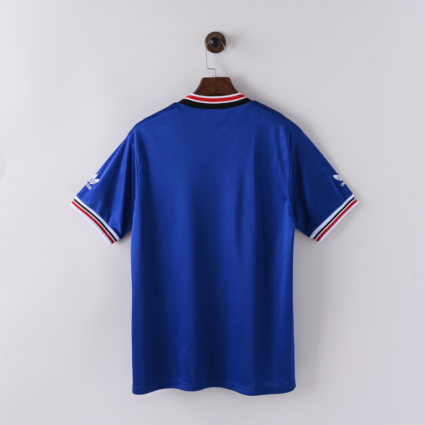 Retro Manchester United 1984 Jersey