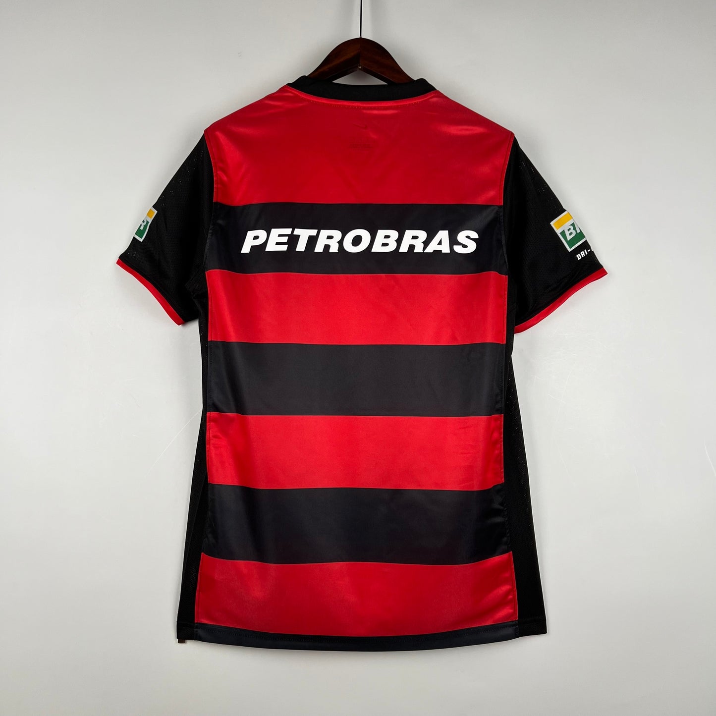 Retro Flamengo 2000/01 Jersey