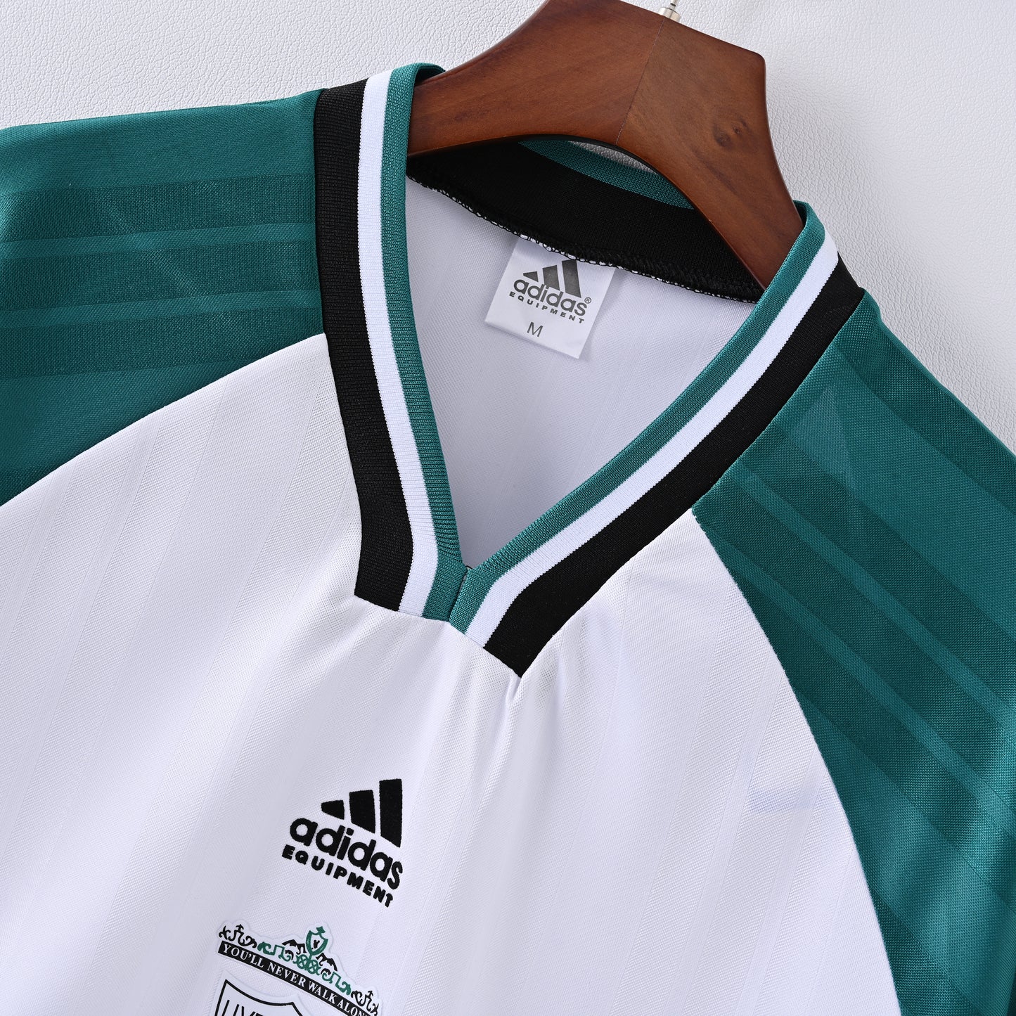 Retro Liverpool FC 1993/95 Jersey