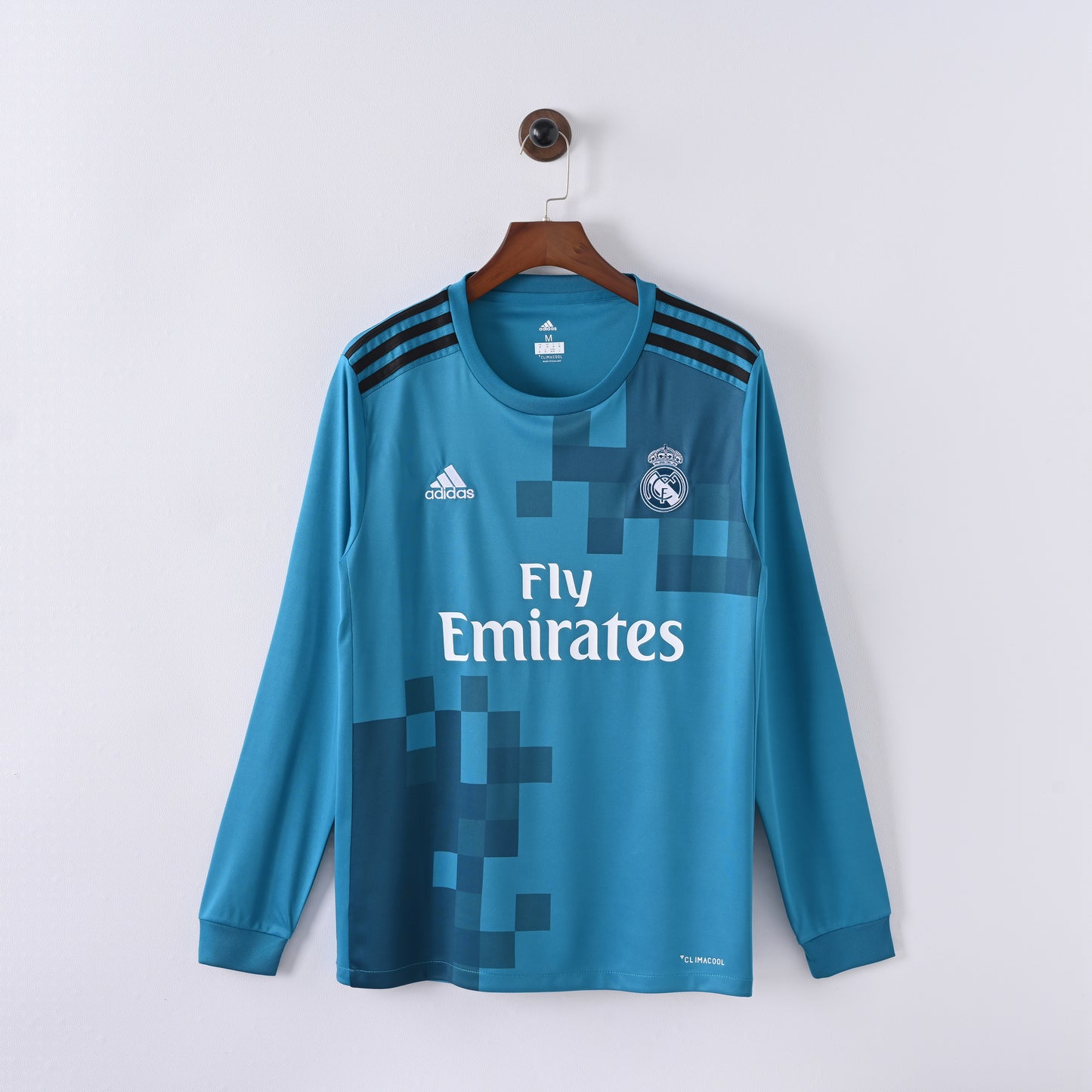 Retro Real Madrid 2017/18 Jersey