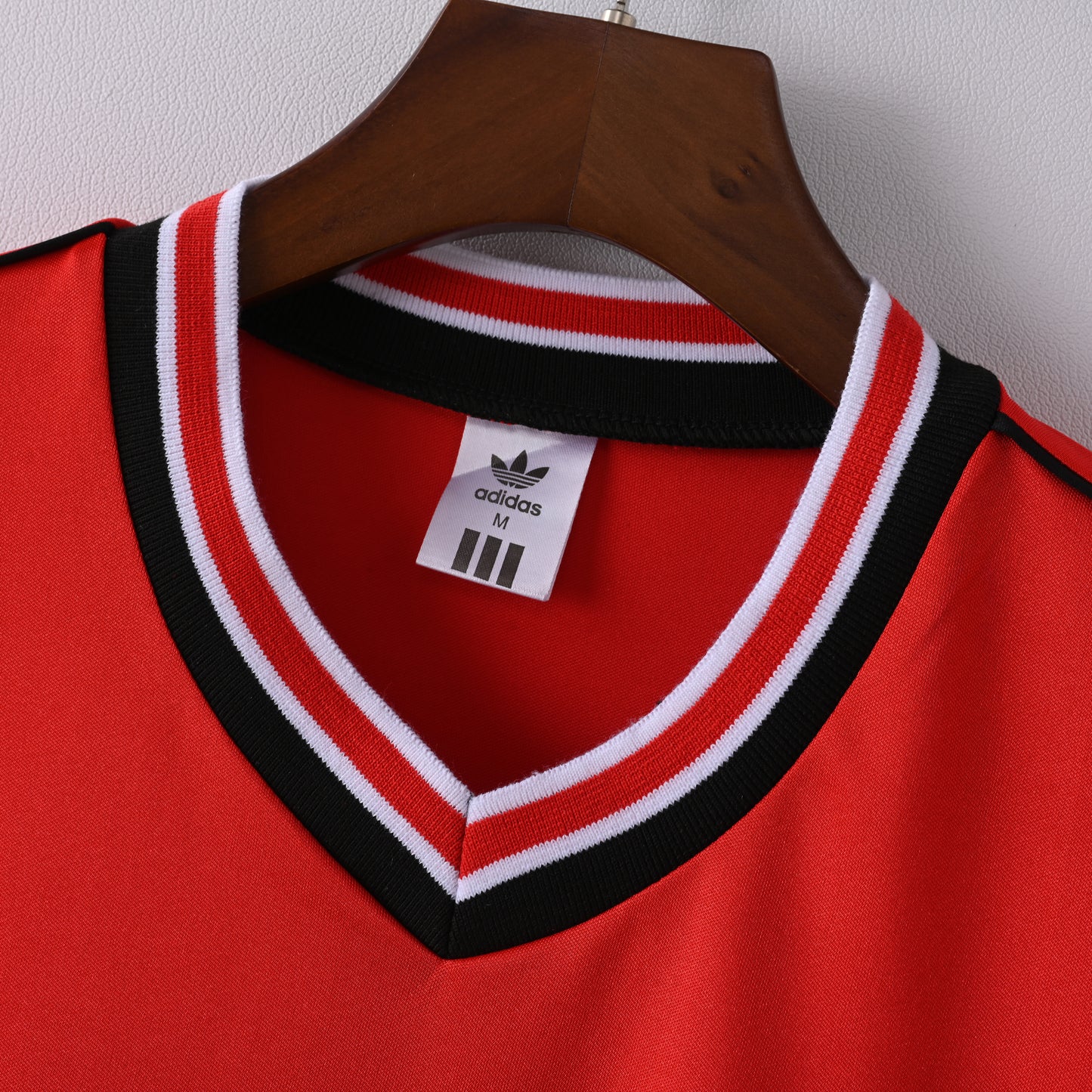 Retro Manchester United 1985 Jersey