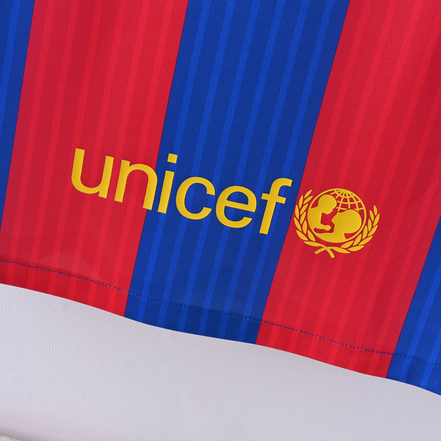 Retro Barcelona 2016/17 Jersey