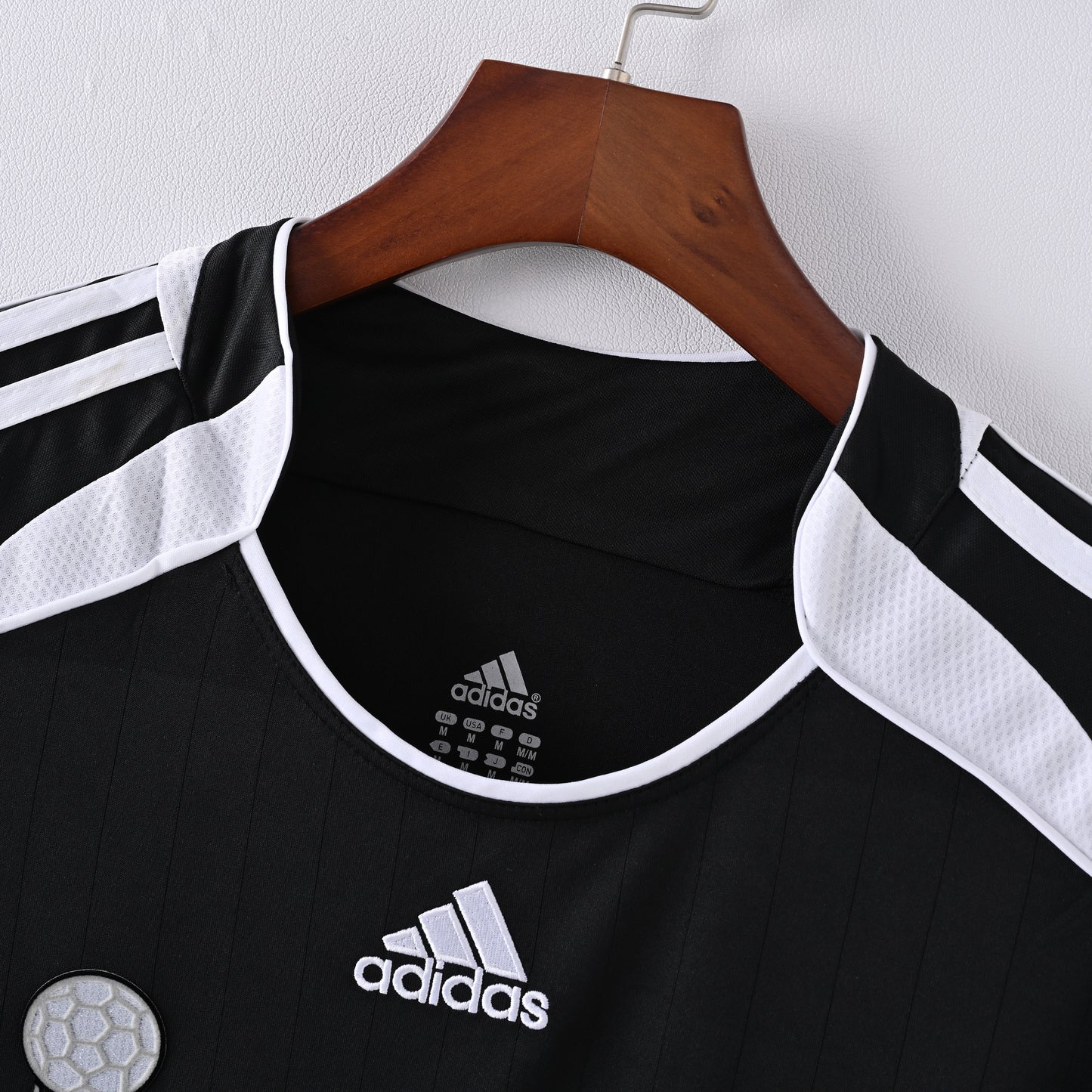 Retro Real Madrid 2006/07 Jersey
