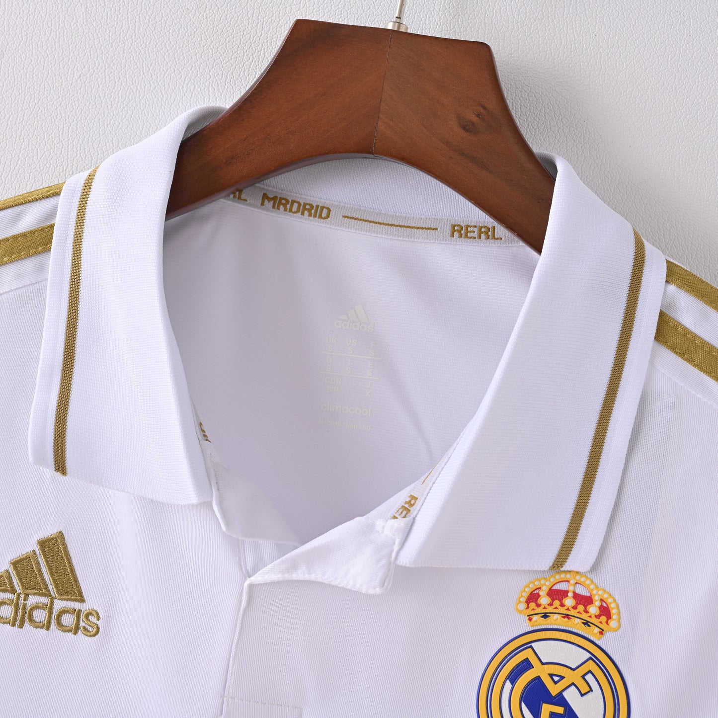 Retro Real Madrid 2011/12 Jersey