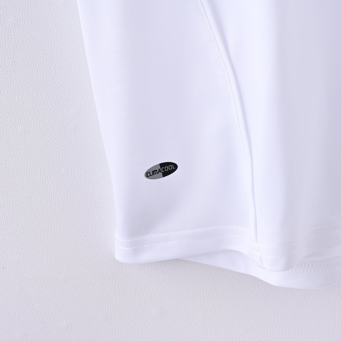 Retro Real Madrid 2005/06 Jersey