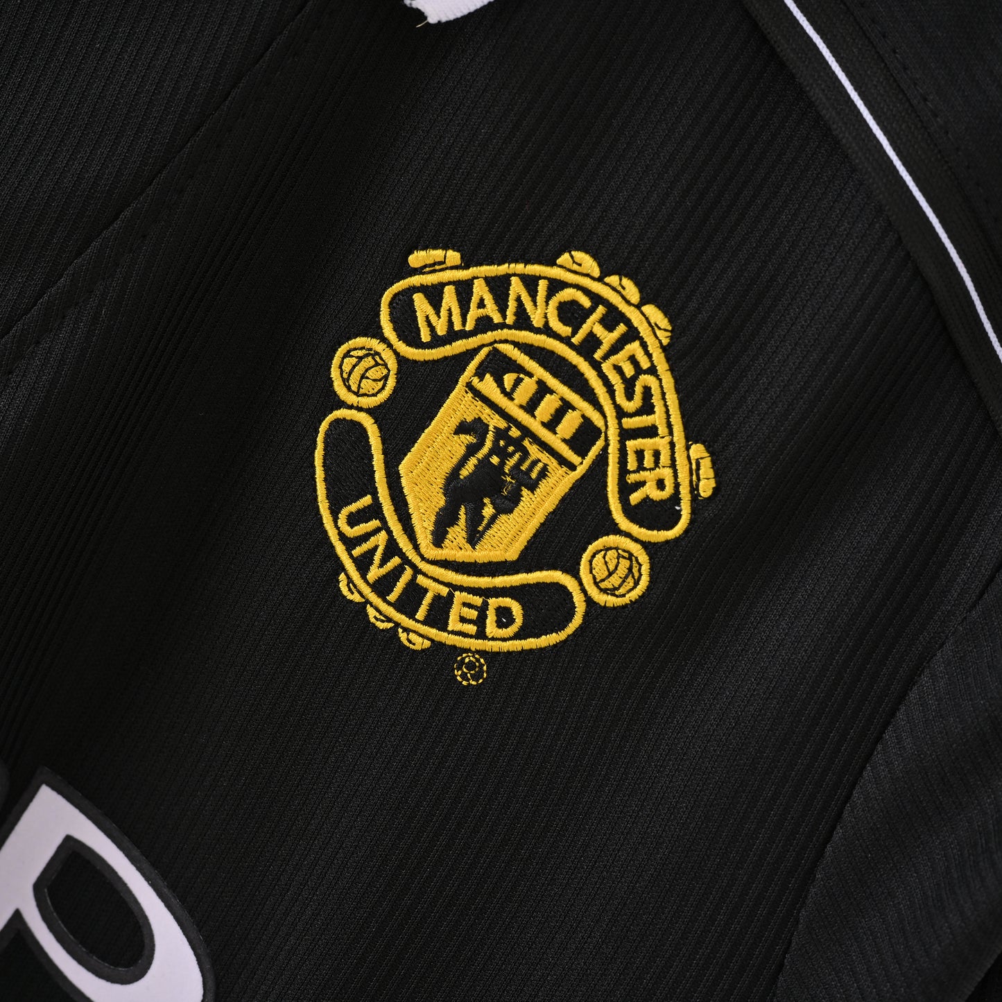 Retro Manchester United 1998/99 Jersey