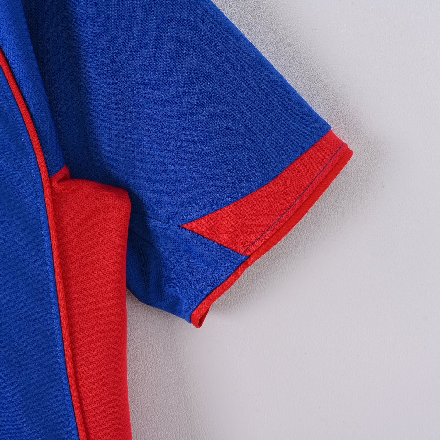 Retro Barcelona 2004/05 Jersey