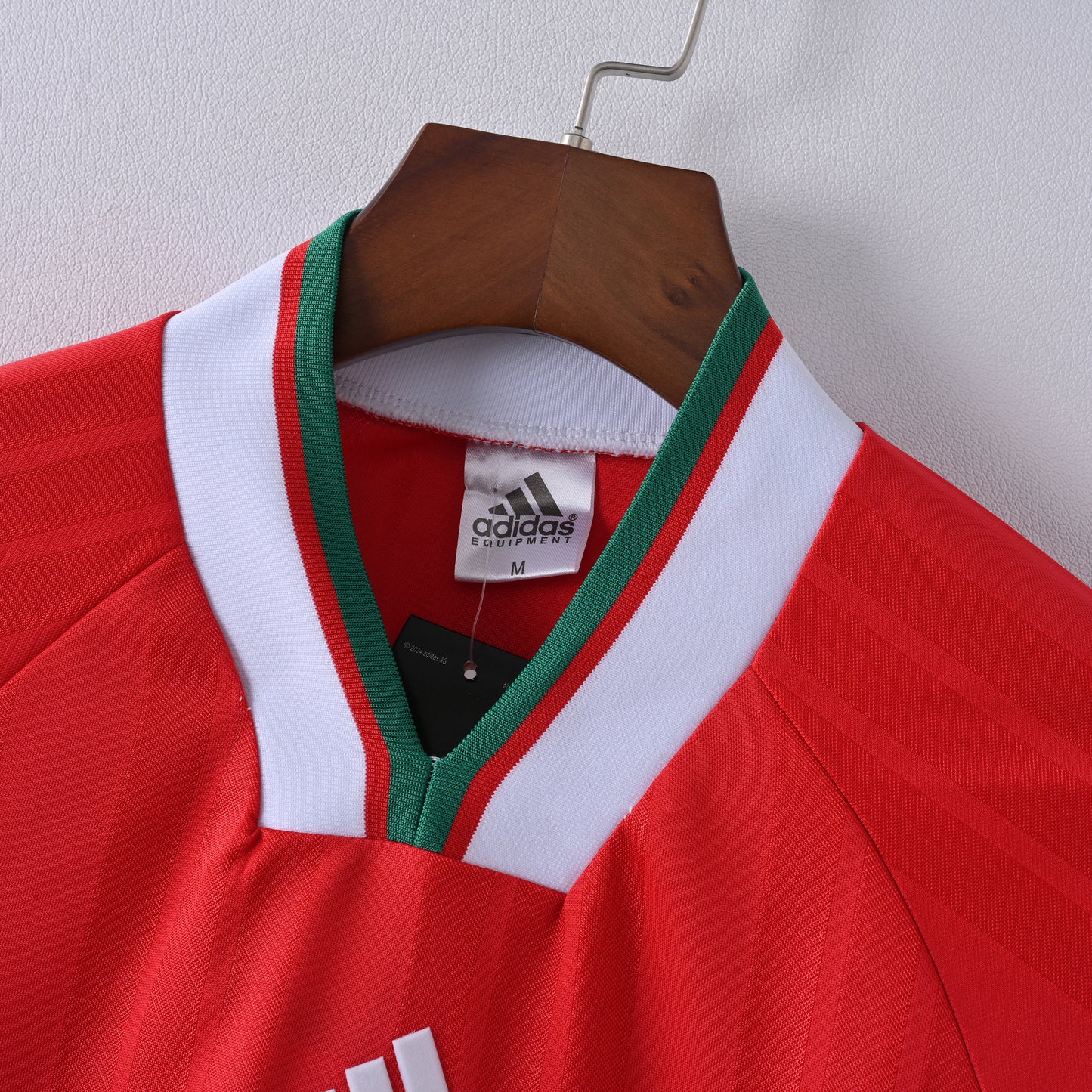 Retro Liverpool FC 1993/95 Jersey