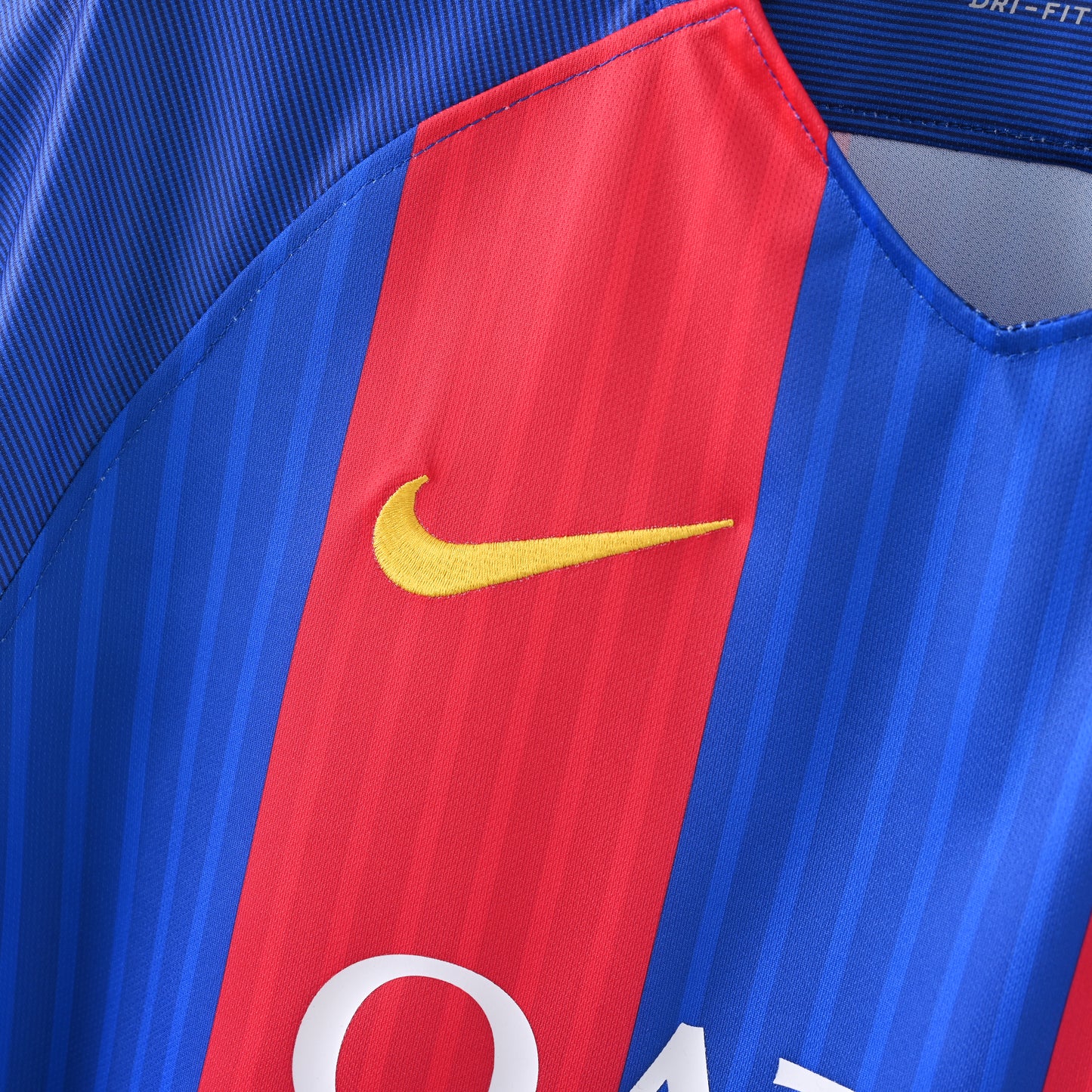 Retro Barcelona 2016/17 Jersey