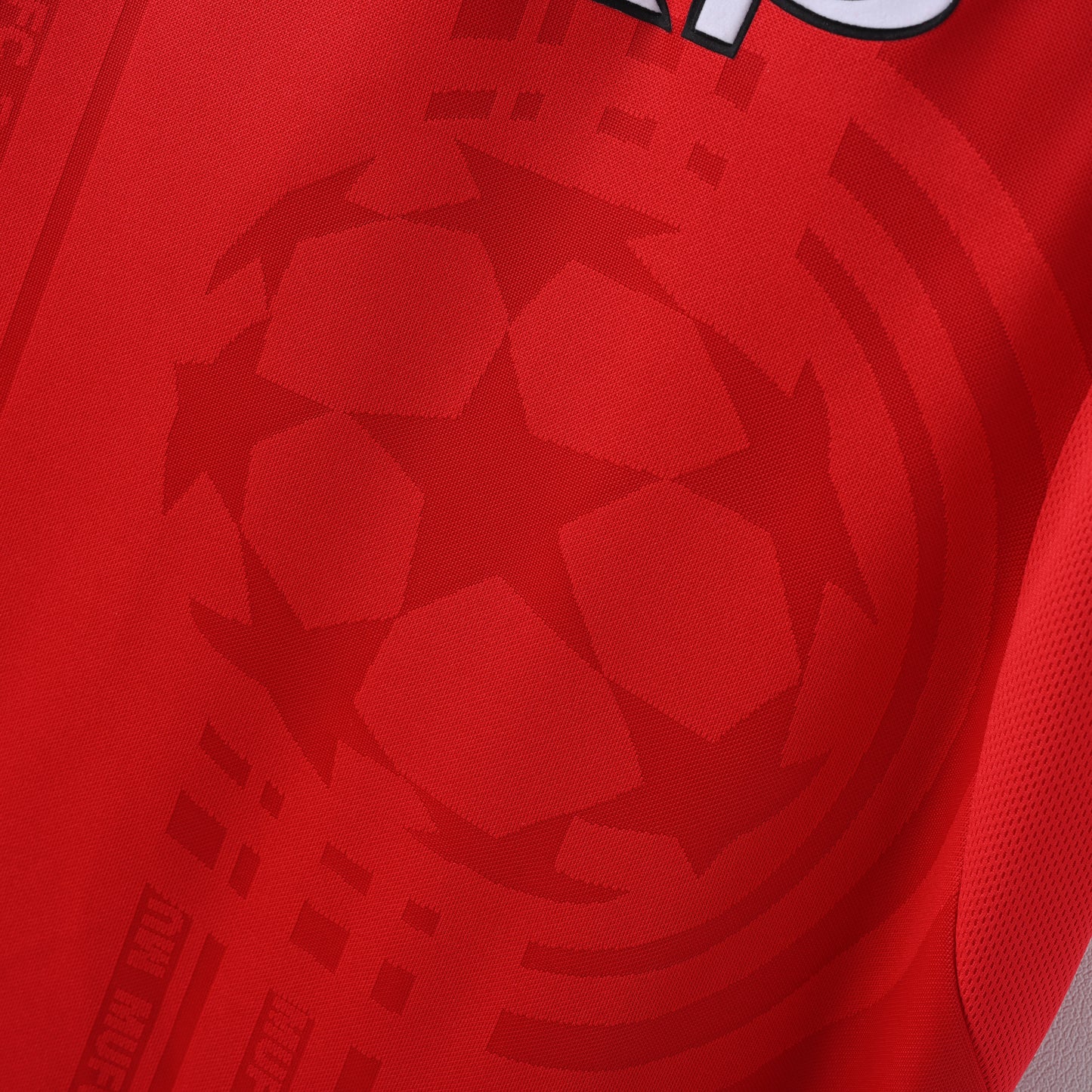 Retro Manchester United 1999/00 Jersey