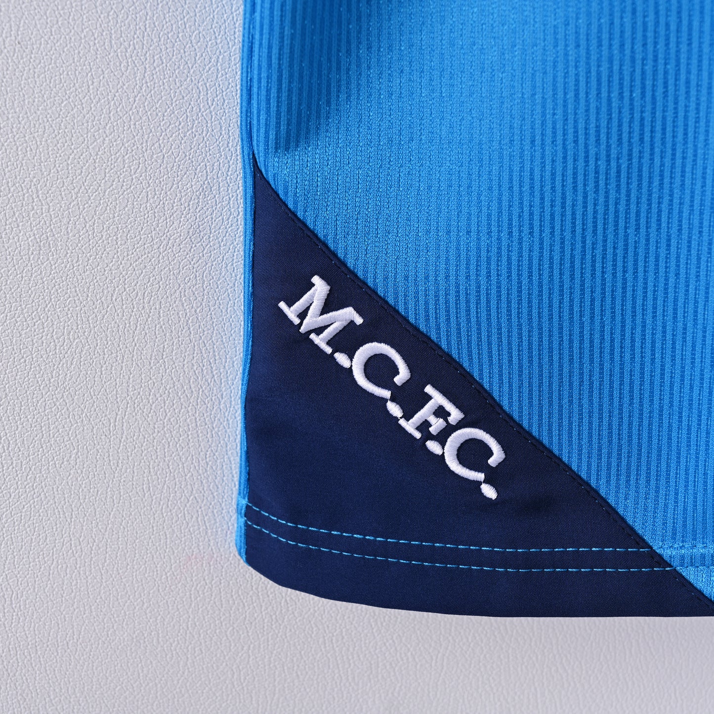 Retro Manchester City 1999/01 Jersey