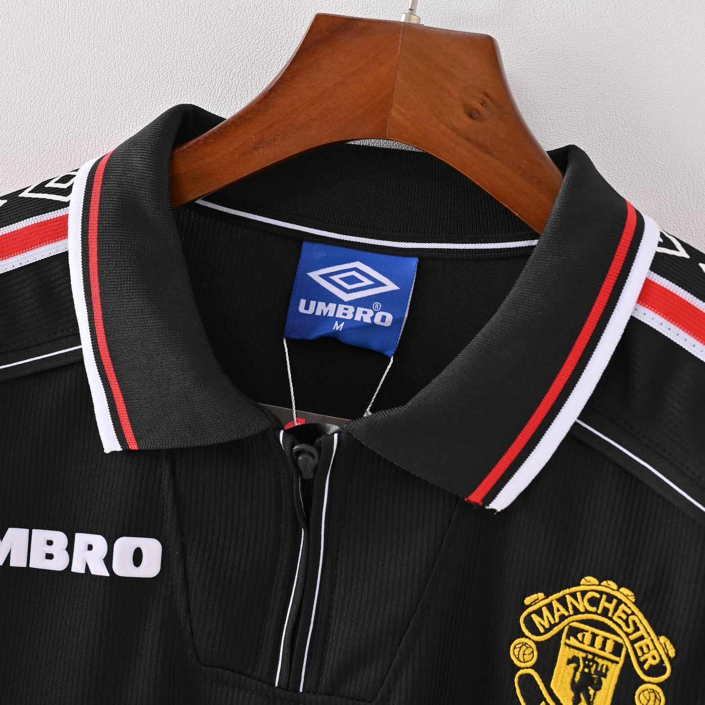 Retro Manchester United 1998/99 Jersey
