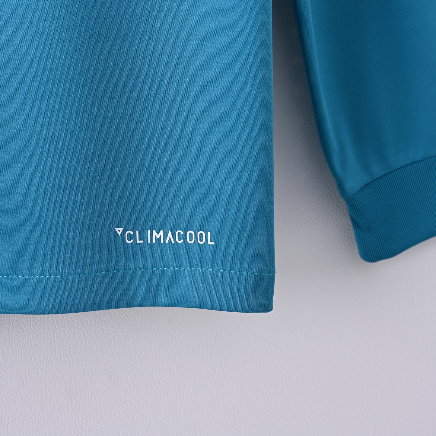 Retro Real Madrid 2017/18 Jersey