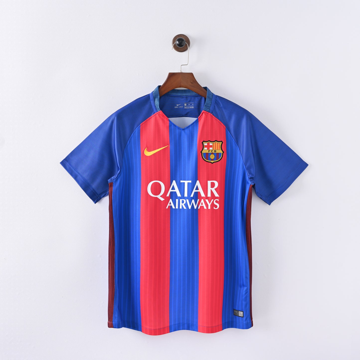 Retro Barcelona 2016/17 Jersey