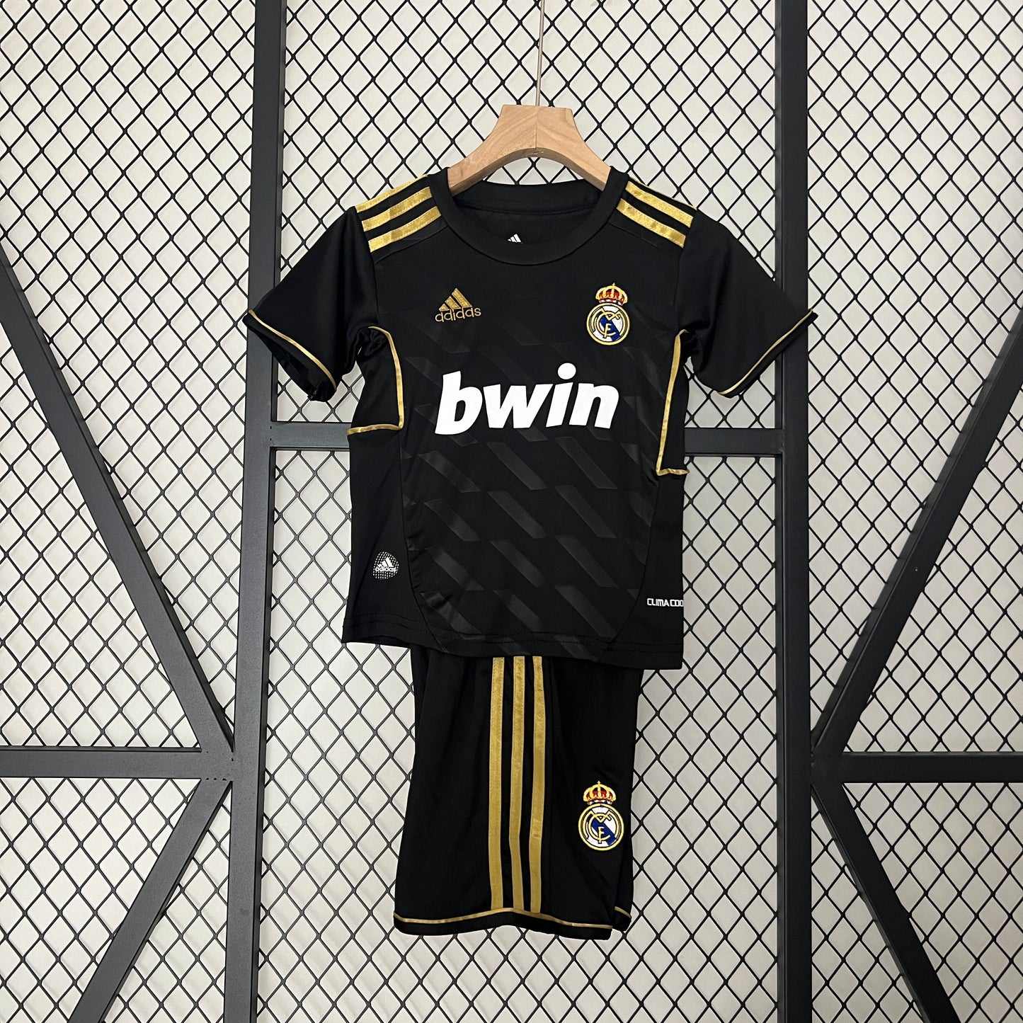 Kids Retro Real Madrid 11/12 Away