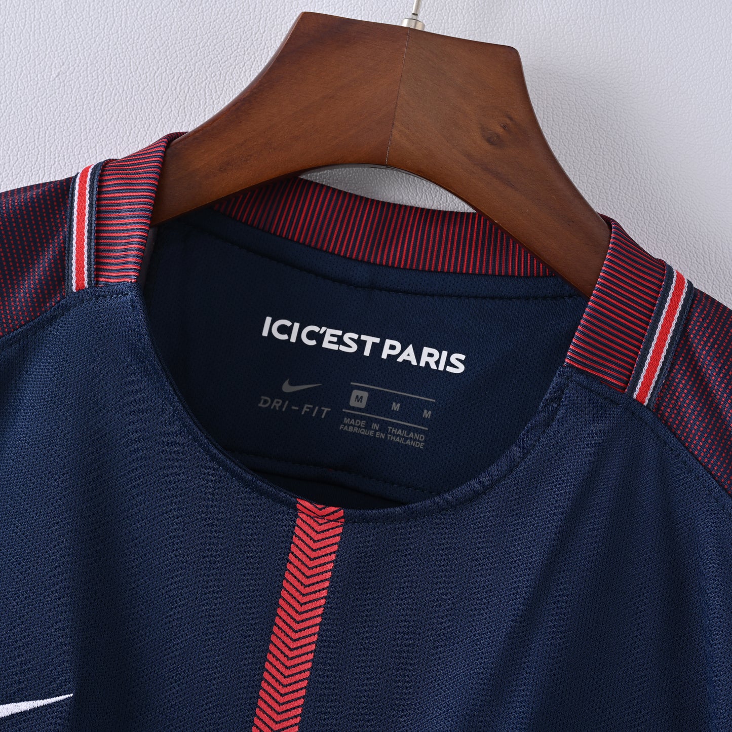 Retro PSG 2017/18 Jersey
