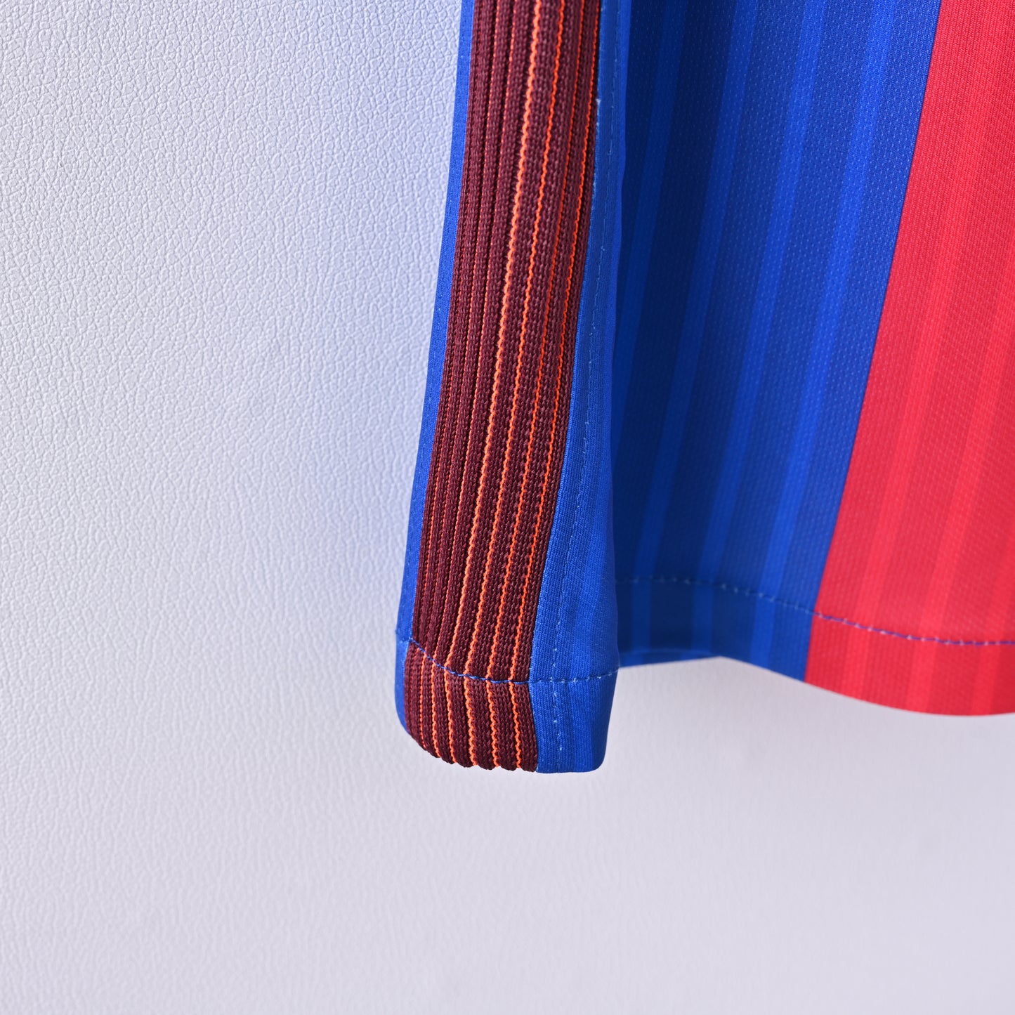 Retro Barcelona 2016/17 Jersey