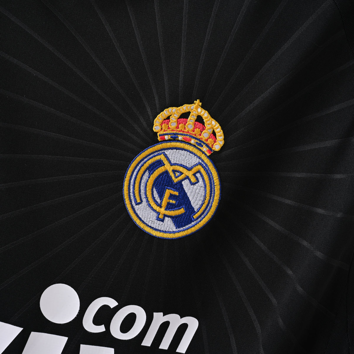 Retro Real Madrid 2010/11 Jersey