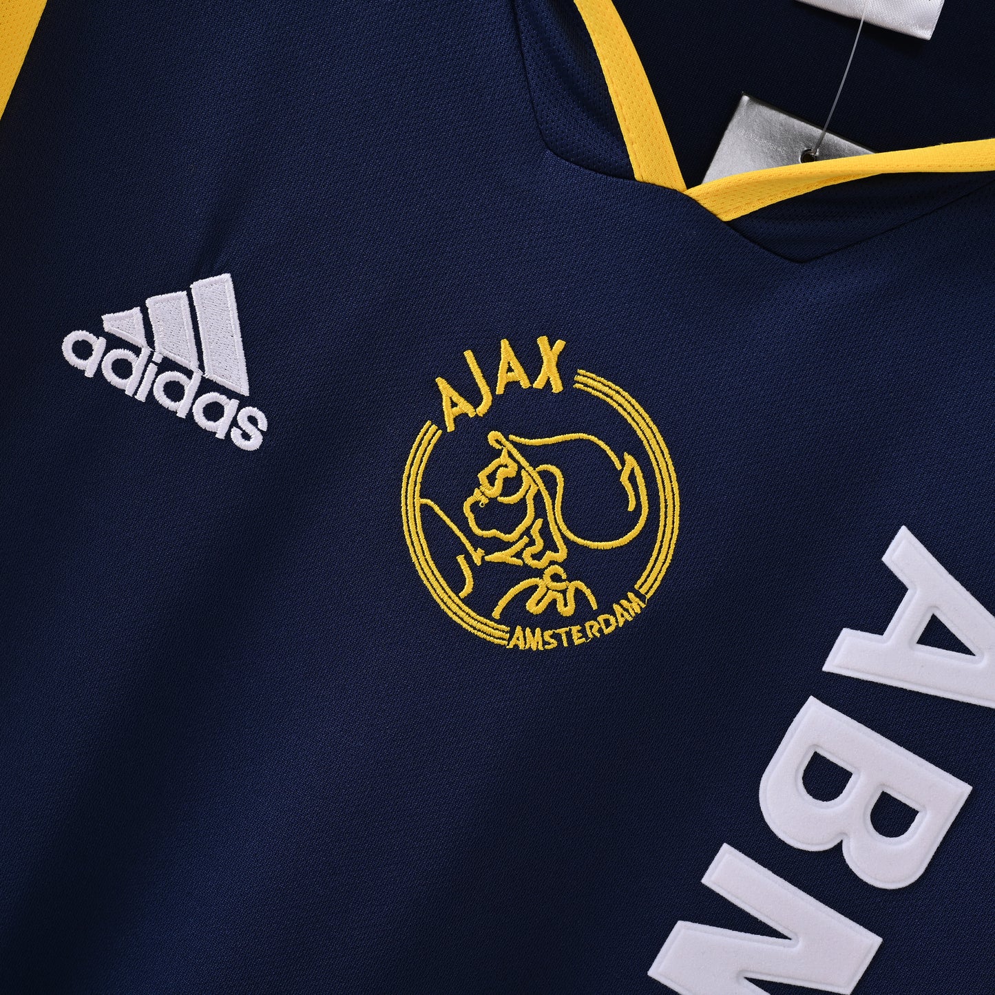 Retro Ajax 2000/01 Jersey