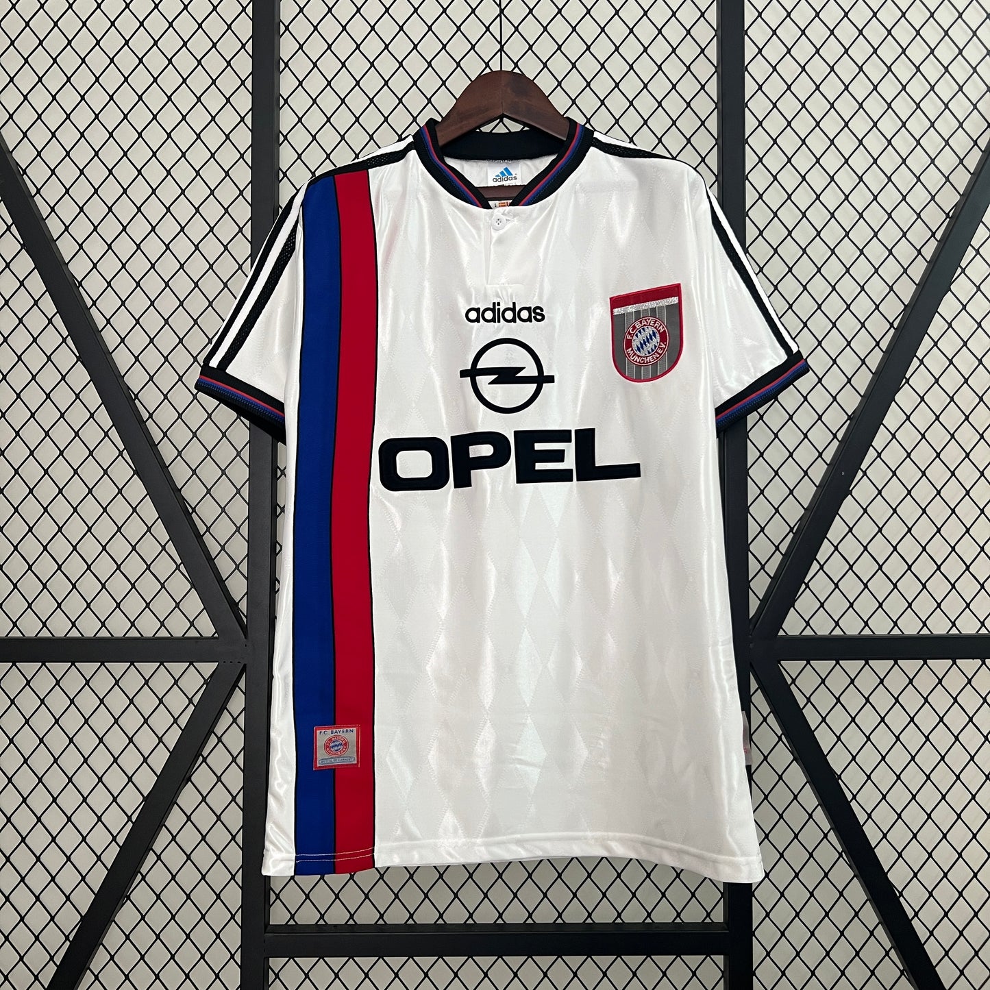 Retro Bayern Munich 1996/98 Jersey