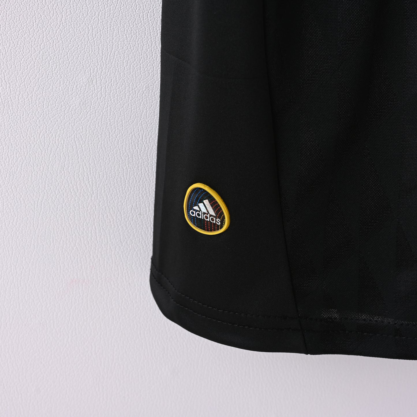 Retro Liverpool FC 2010/11 Jersey