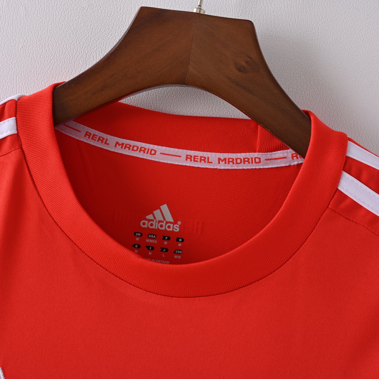 Retro Real Madrid 2011/12 Jersey