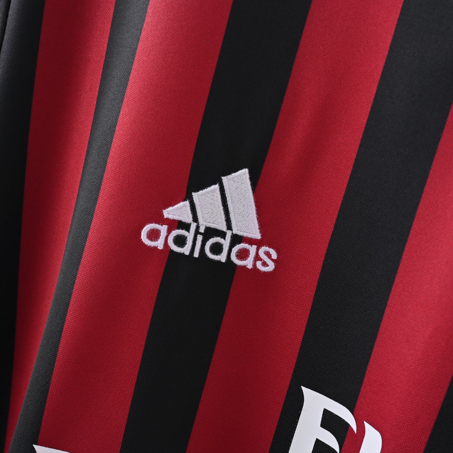 Retro AC Milan 2016/17 Jersey