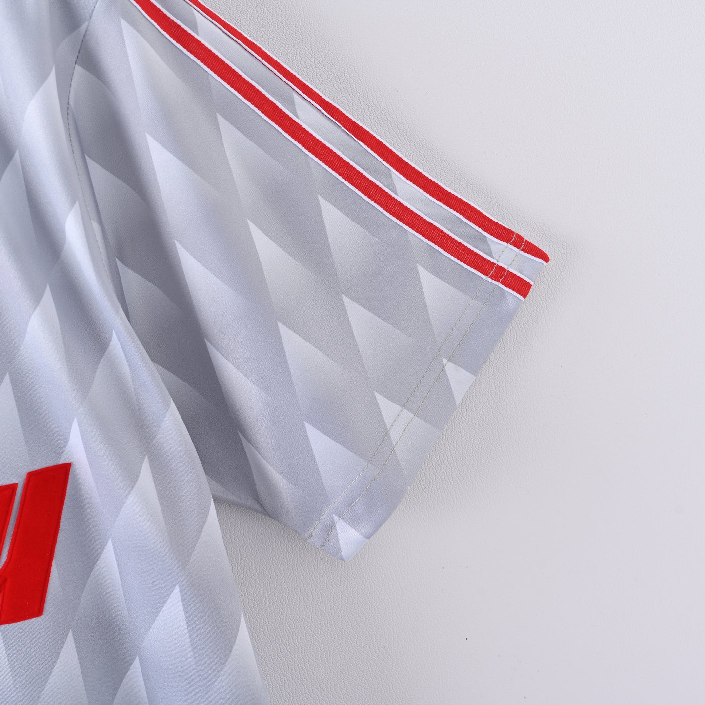 Retro Liverpool FC 1989/91 Jersey