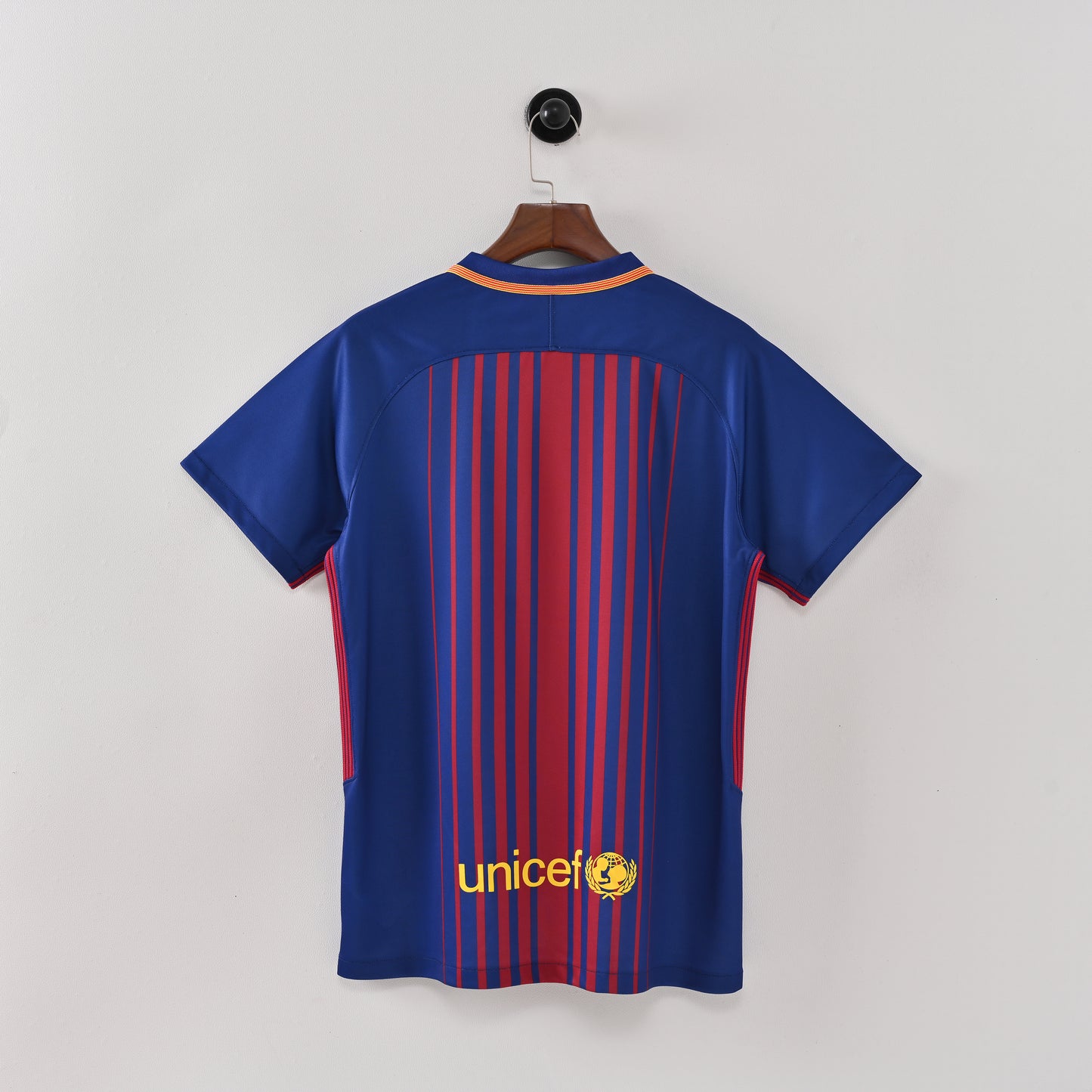 Retro Barcelona 2017/18 Jersey