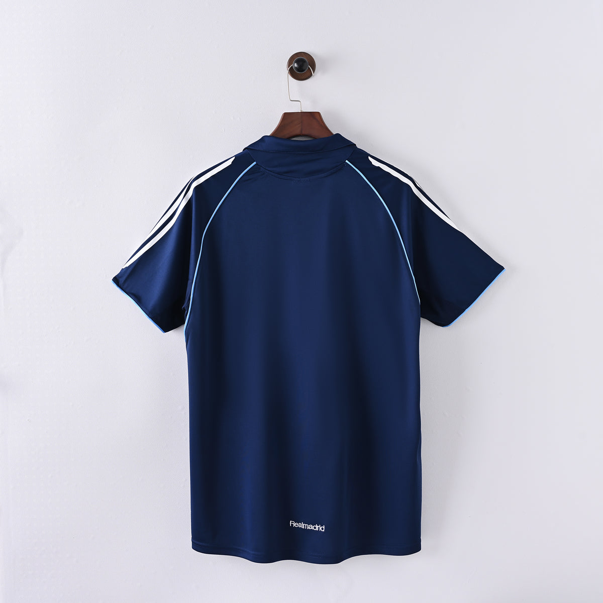 Retro Real Madrid 2005/06 Jersey