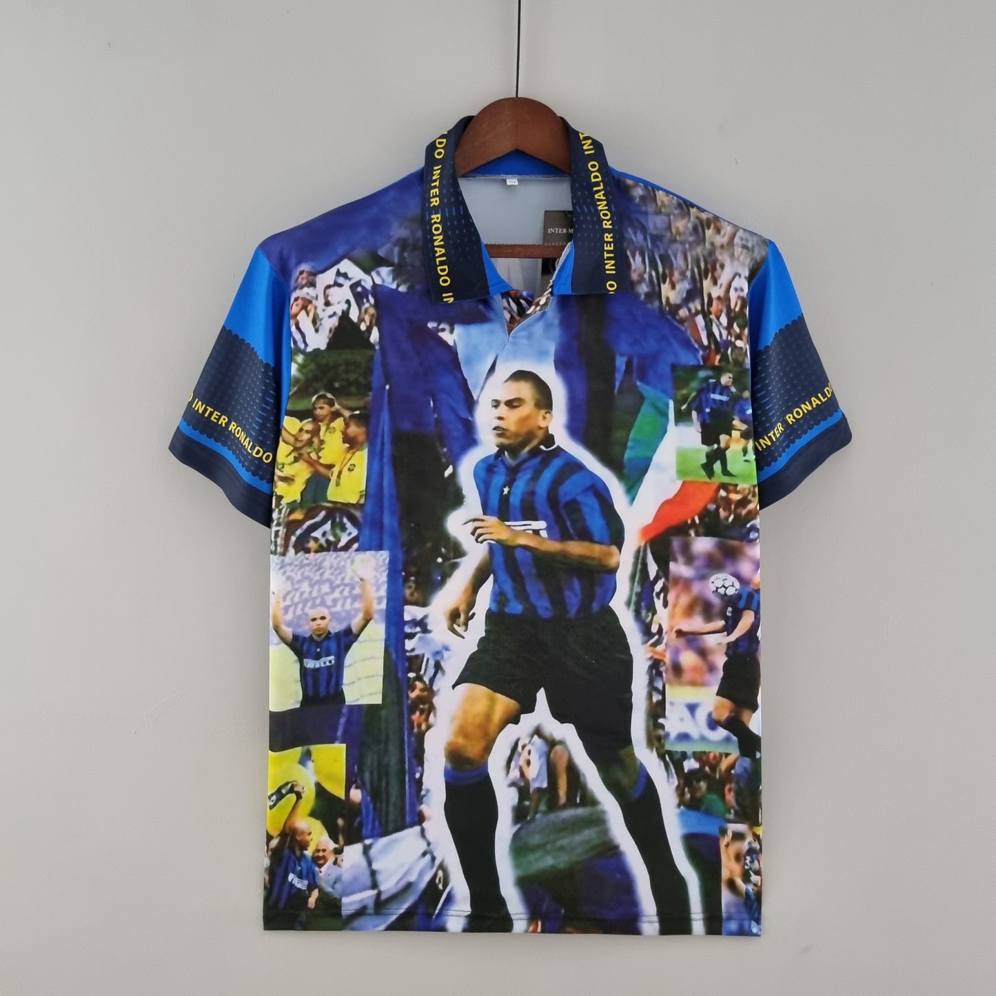 Retro Inter Milan 1997/98 Ronaldo Jersey