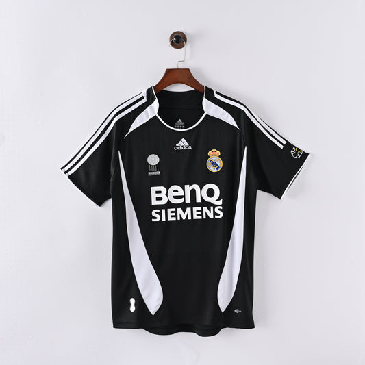 Retro Real Madrid 2006/07 Jersey