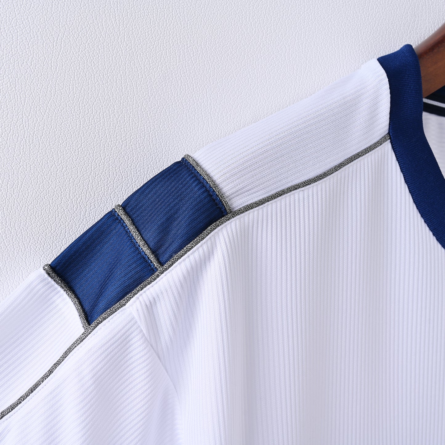 Retro Manchester United 1999/00 Jersey