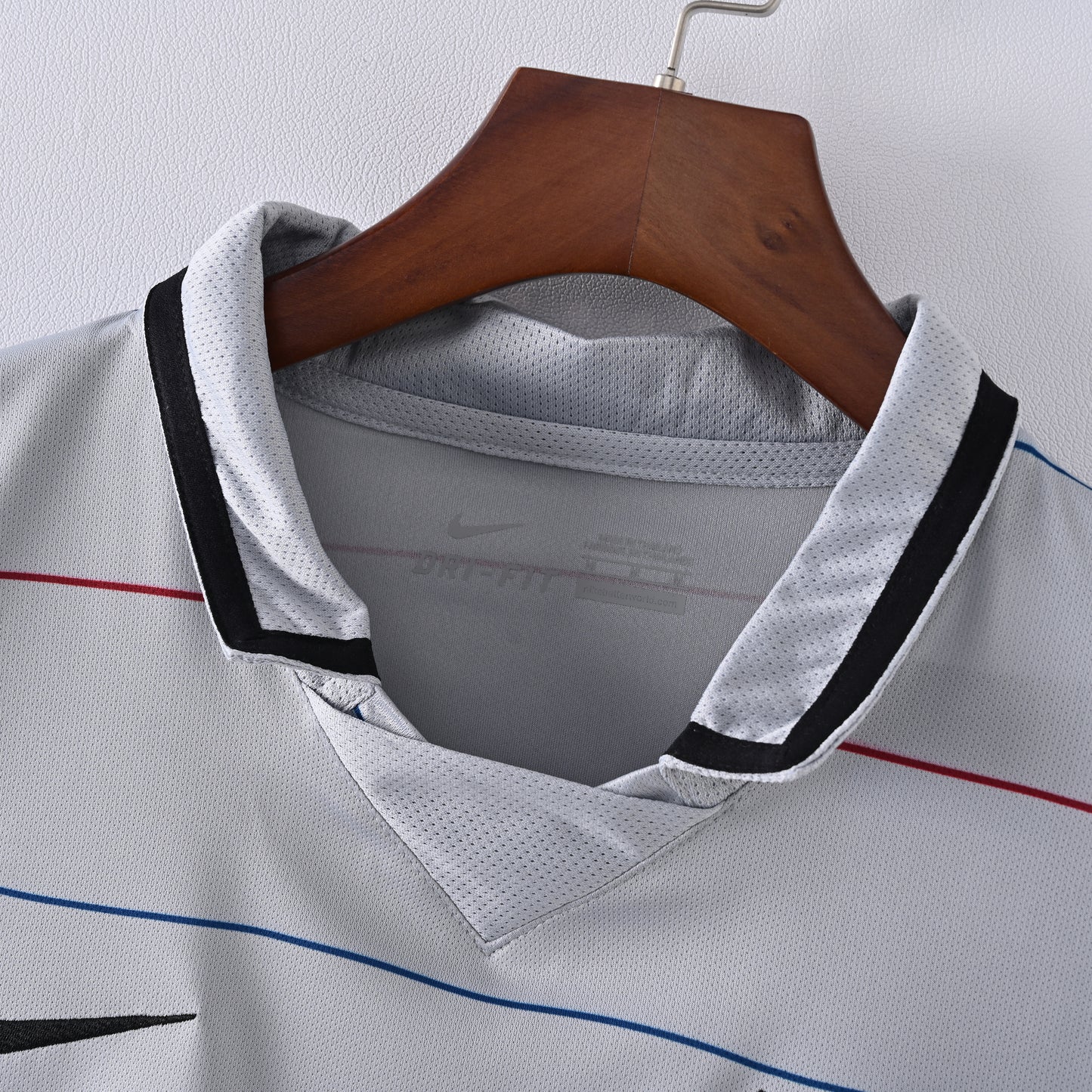 Retro Barcelona 2003/04 Jersey