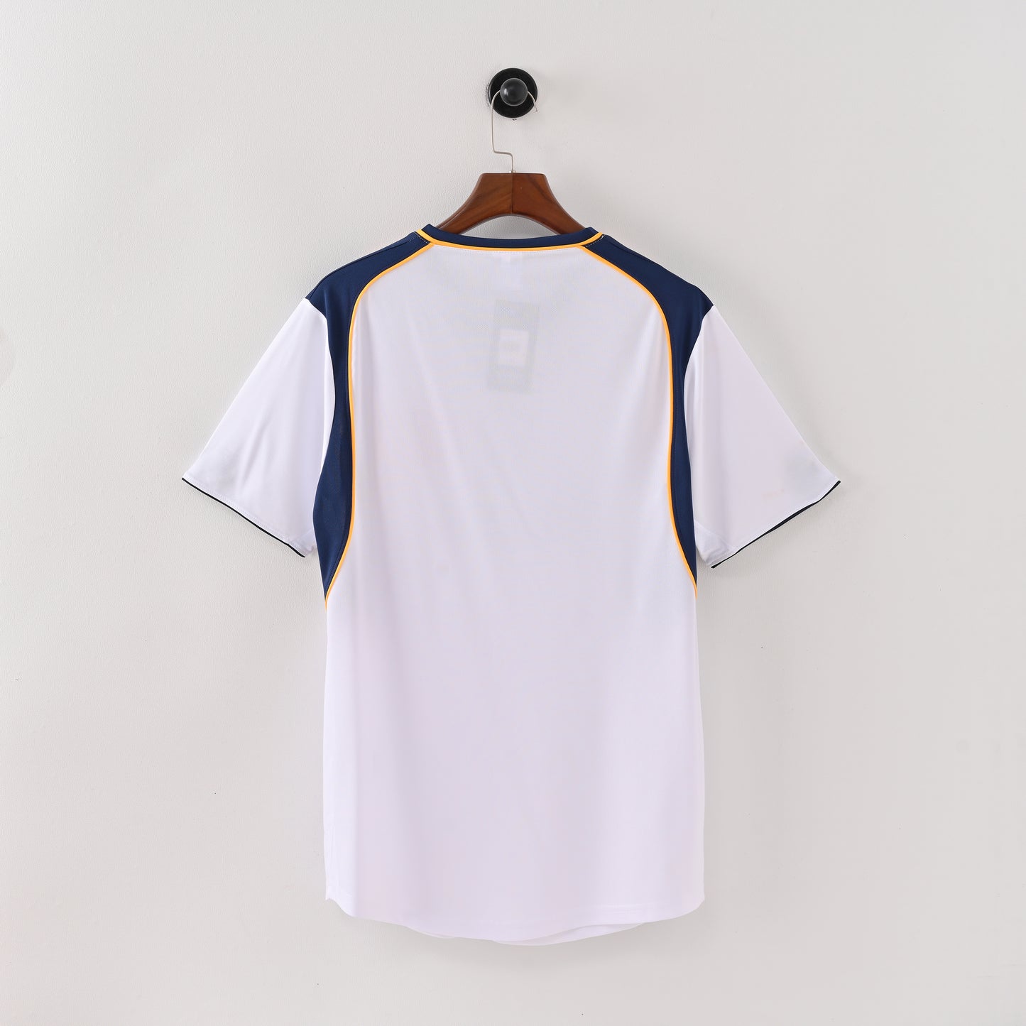 Retro Liverpool FC 2001/02 Jersey