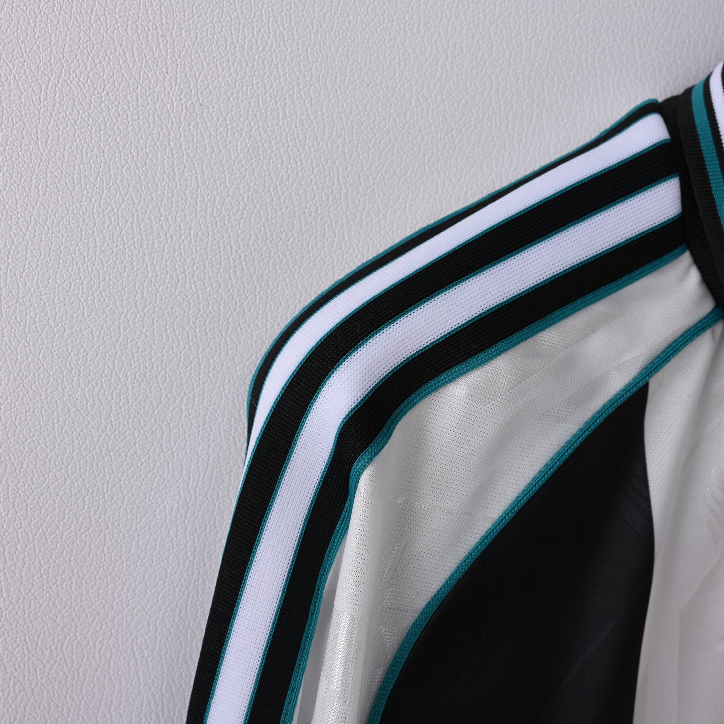 Retro Newcastle United 2024/25 Jersey