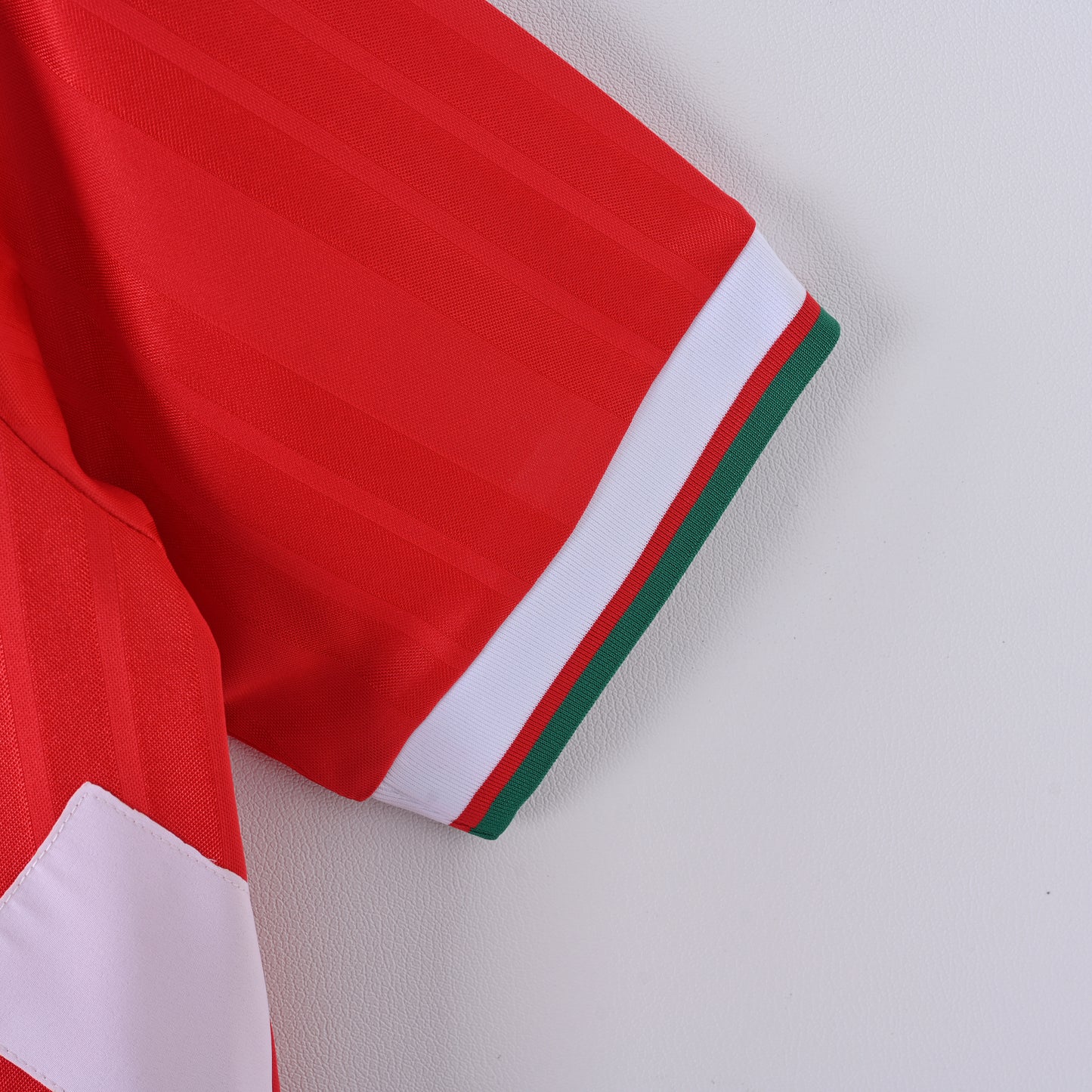 Retro Liverpool FC 1993/95 Jersey