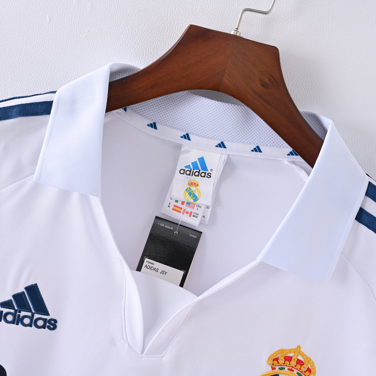 Retro Real Madrid 2001/02 Jersey