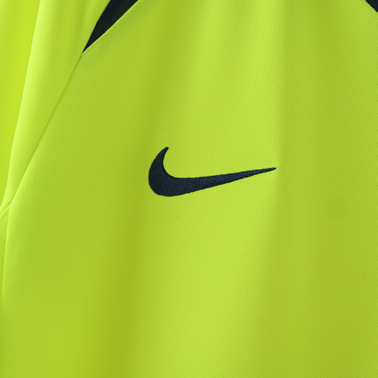 Retro Barcelona 2005/06 Jersey