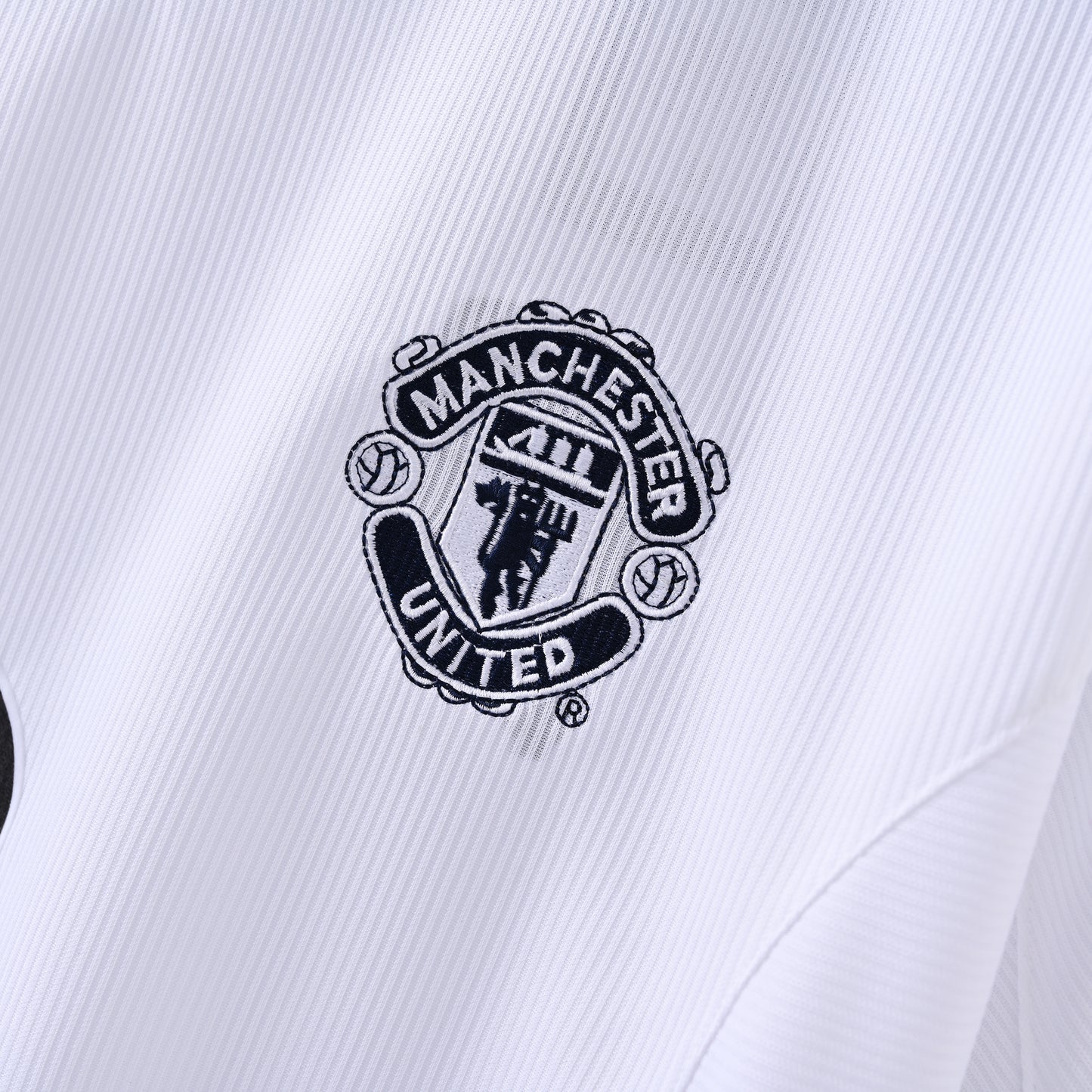 Retro Manchester United 1999/00 Jersey