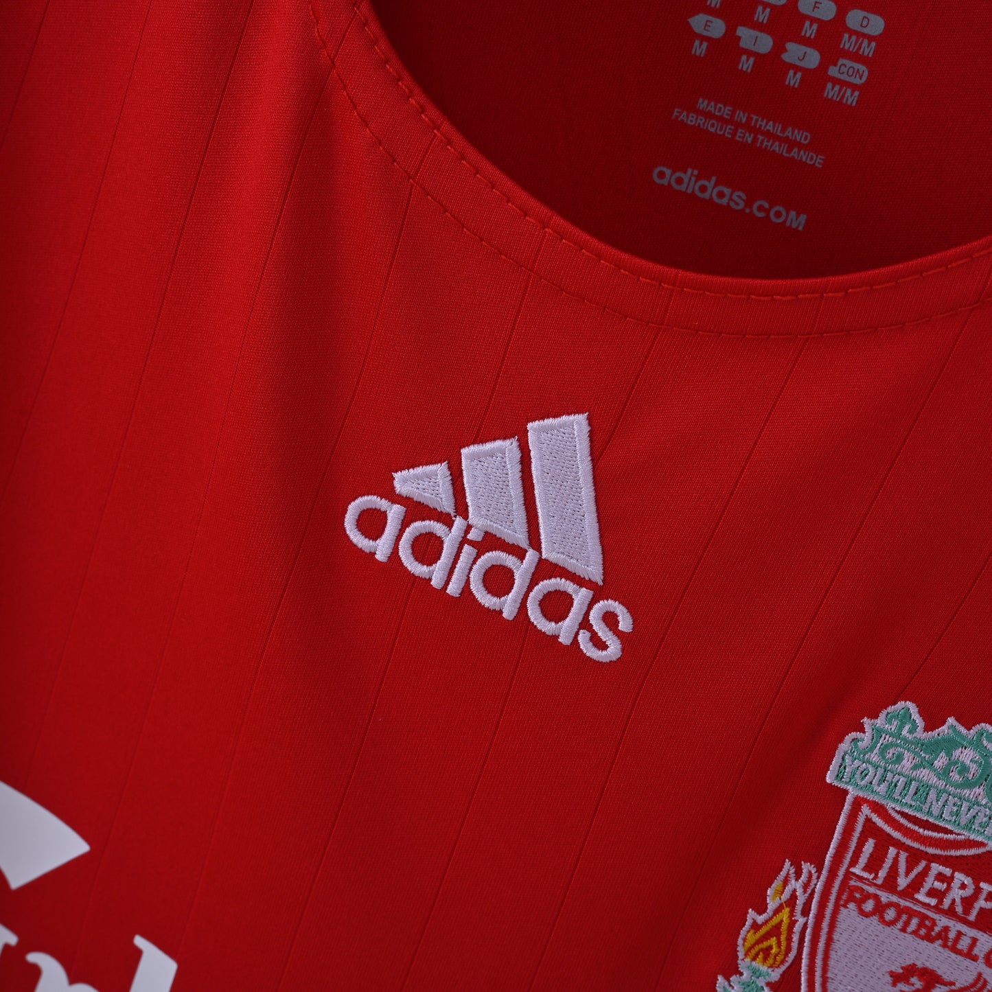Retro Liverpool FC 2006/07 Jersey